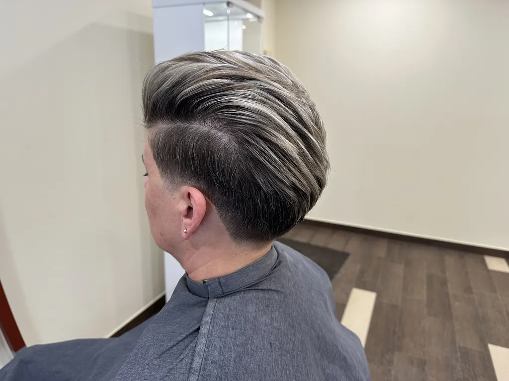 Moteriškos šukuosenos ir kirpimas Vilkaviškyje