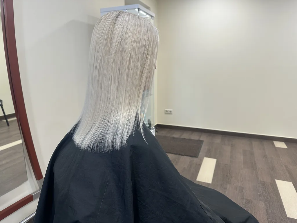 Pagrindinis 8 Rezultatas po plaukų dažymo Elegansuus salone Vilkaviškyje